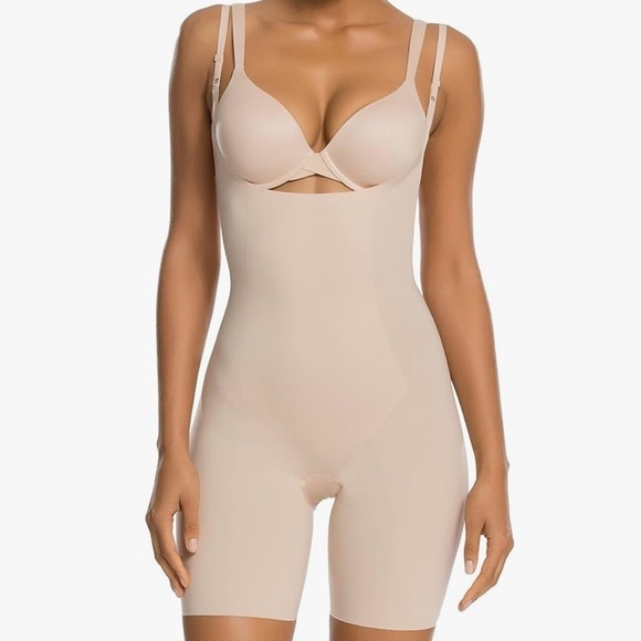 SPANX Other - SPANXsculpt™ OnCore Open-Bust Mid-Thigh Bodysuit Seamless Nude Shapewear size S
